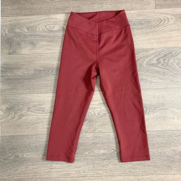Love Wave Revolve Amy Capri Pant Leggings Cropped High Rise Bordeaux Size Small - Picture 4 of 14